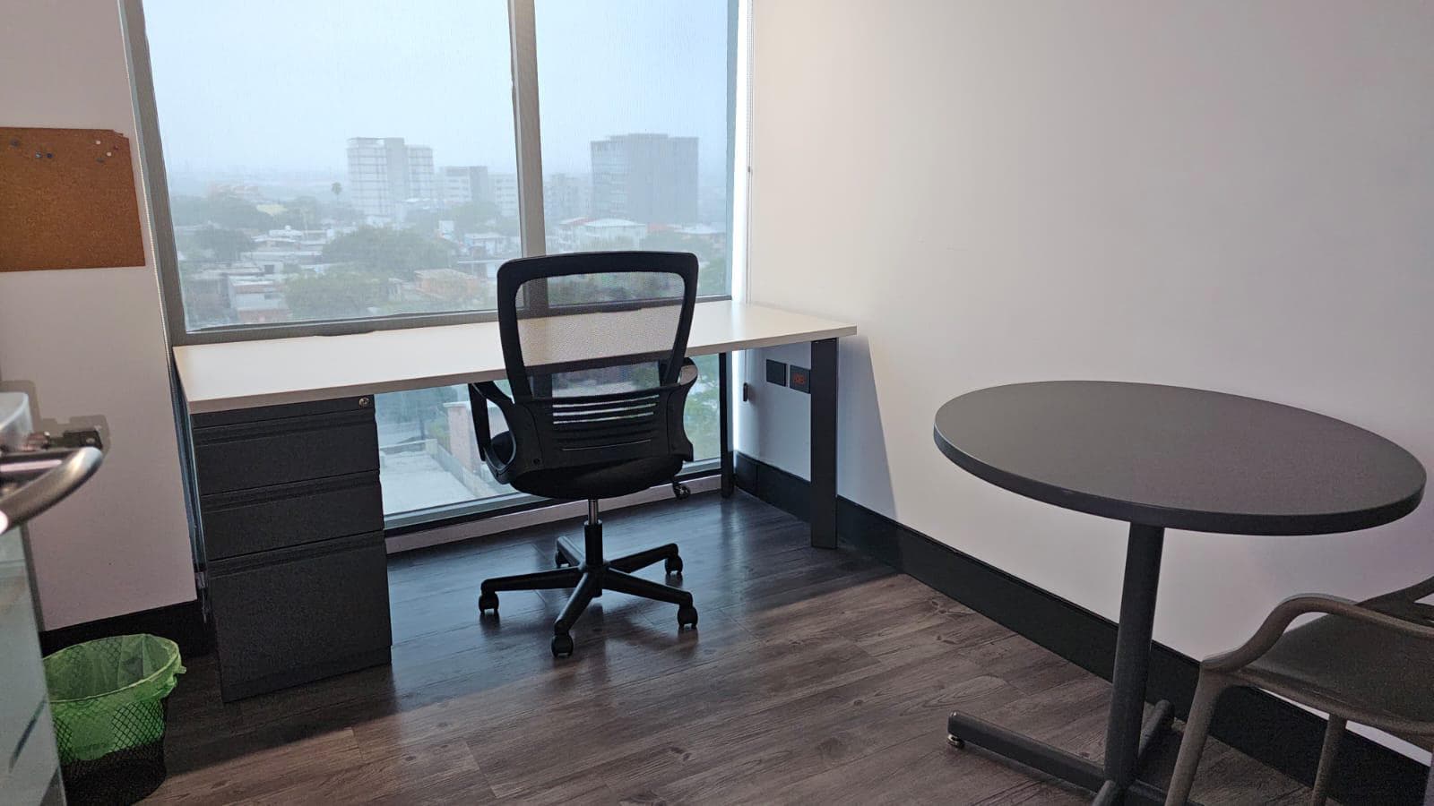 OFFICE FOR SALE IN DOWNTOWN SAN PEDRO