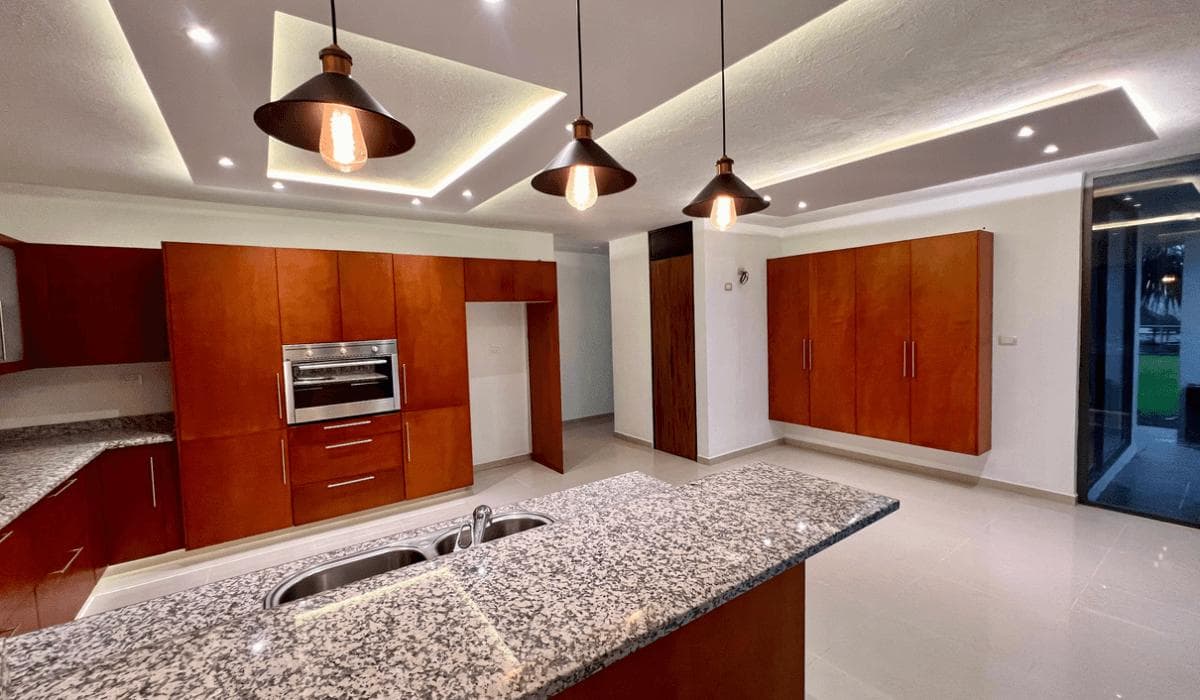 House for Sale, 4 Bedrooms, 180 m² Garden, Lomas de Angelópolis II, San Andrés Cholula, Puebla