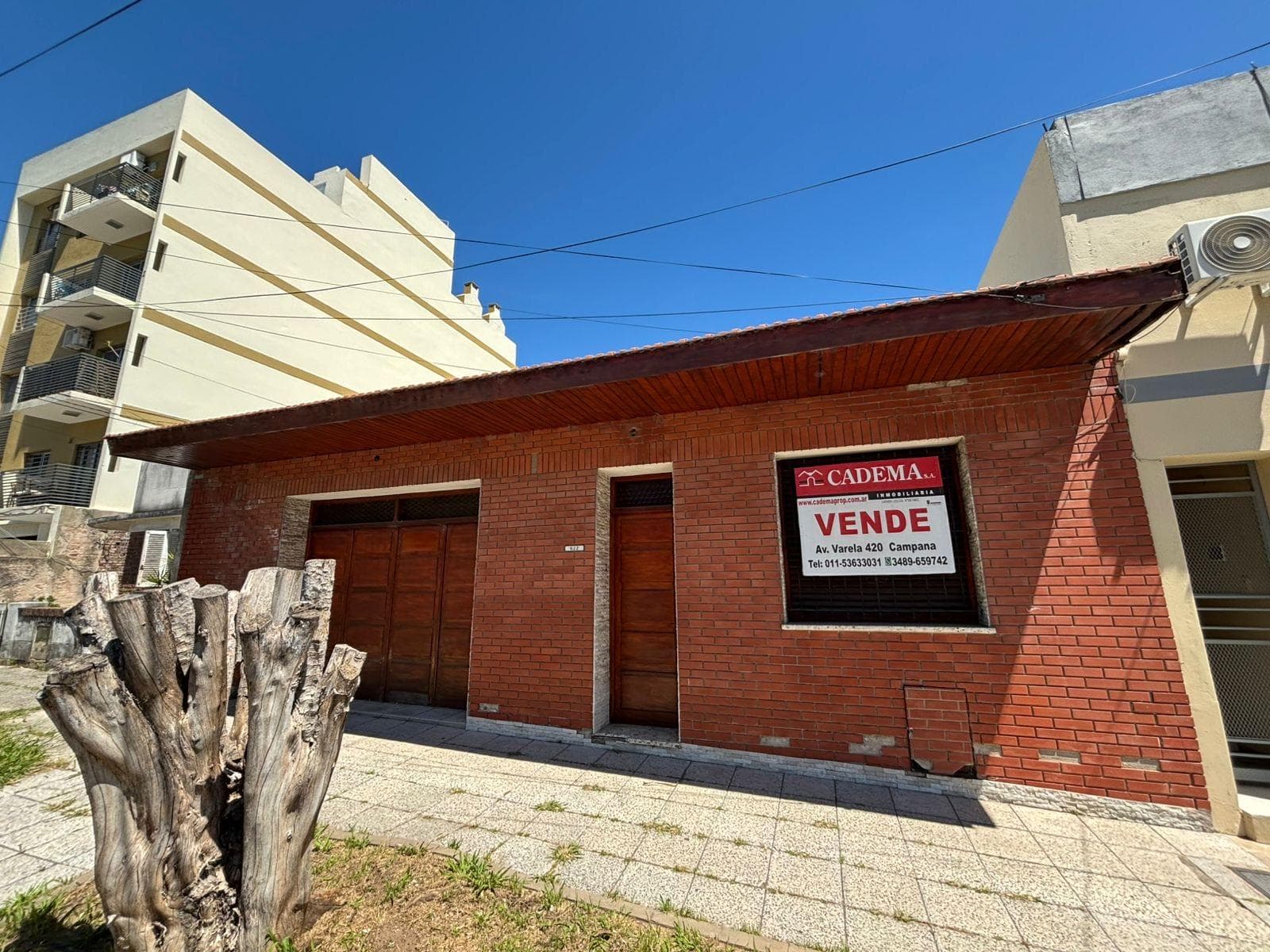 House for Sale with 3 bedrooms, a patio, a porch, and a garage. Downtown Campana