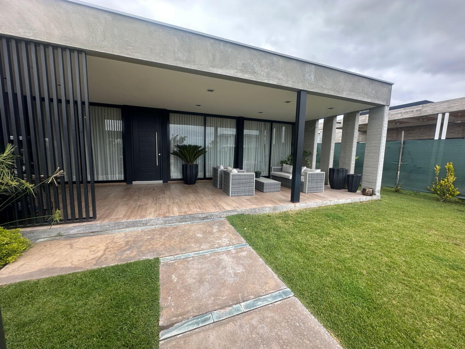 Rincón Viamonte A-45 Neighborhood