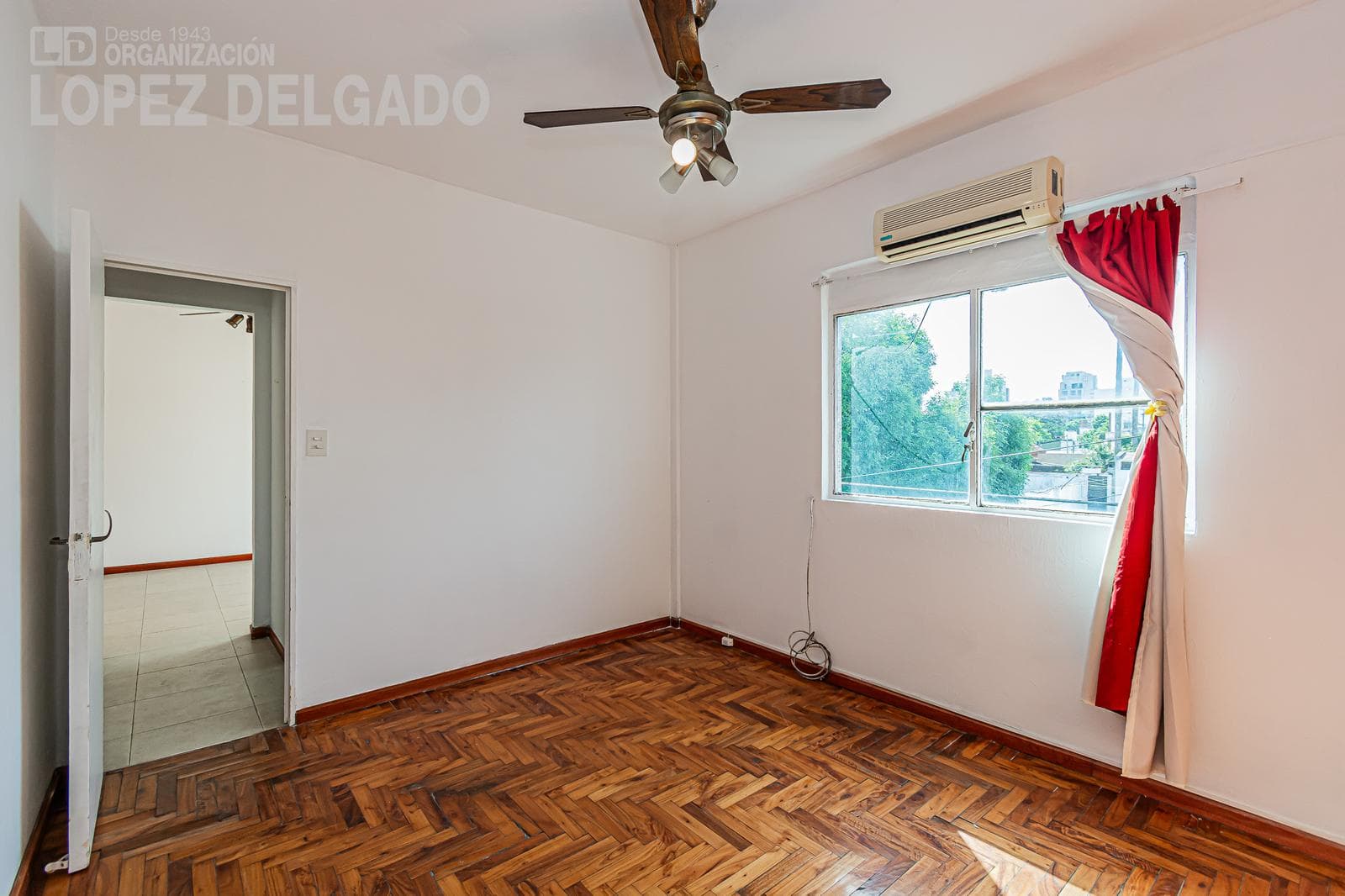 3-room apartment facing the street with a balcony, eligible for financing, in Villa del Parque