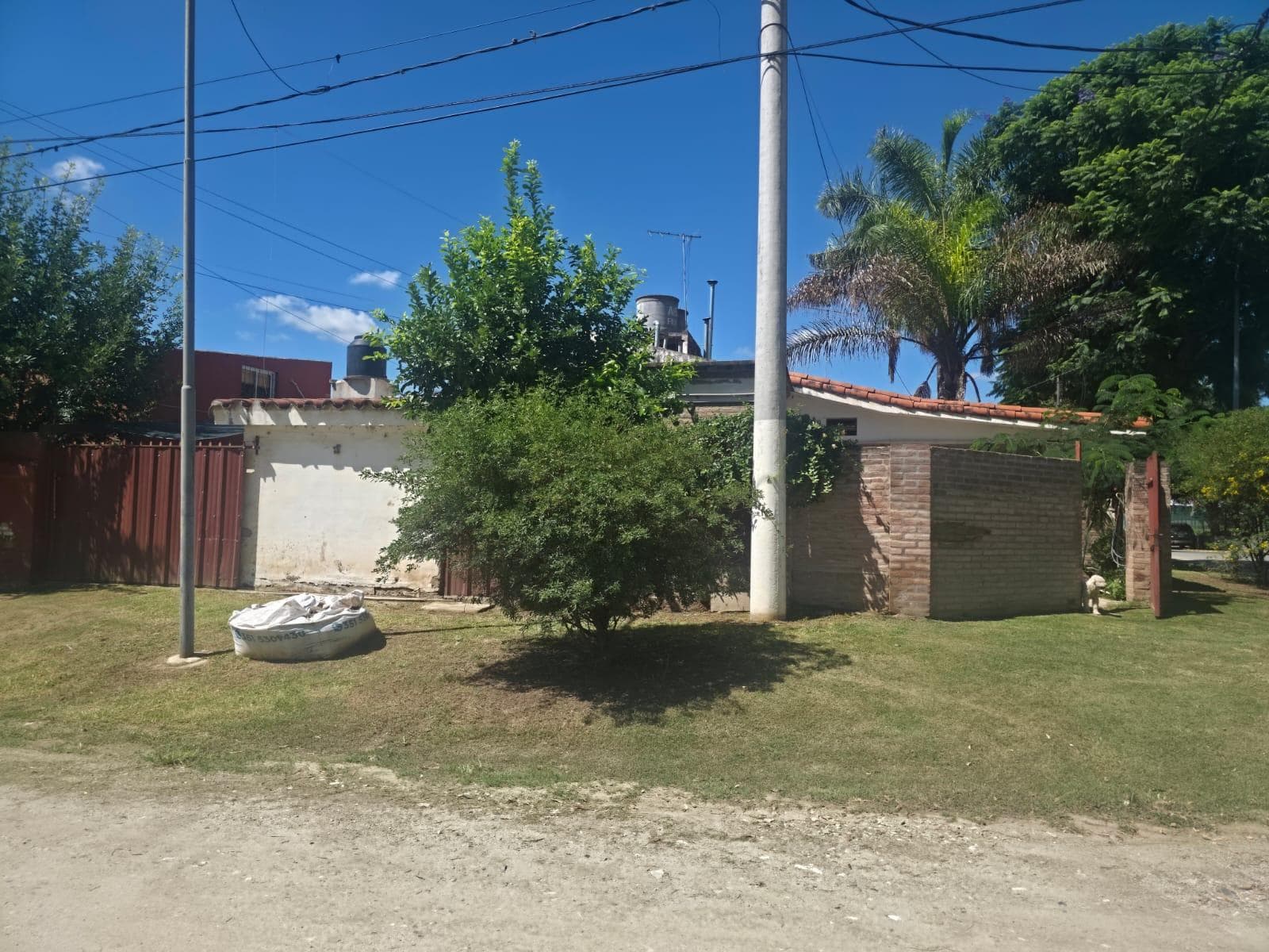 Casa a la venta mas duplex en Jose Hernandez esquina Uruguay