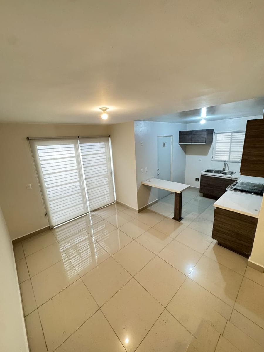 HOUSE FOR RENT IN CUMBRES MONTENOVA