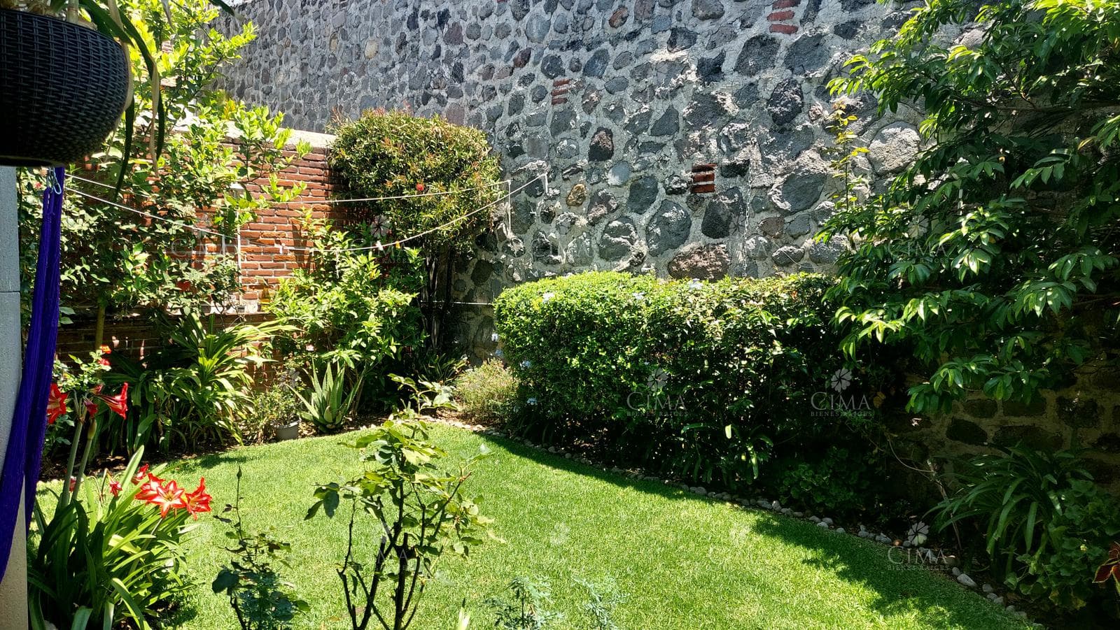 Venta casa en Fraccionamiento Lomas de Atzingo - V383