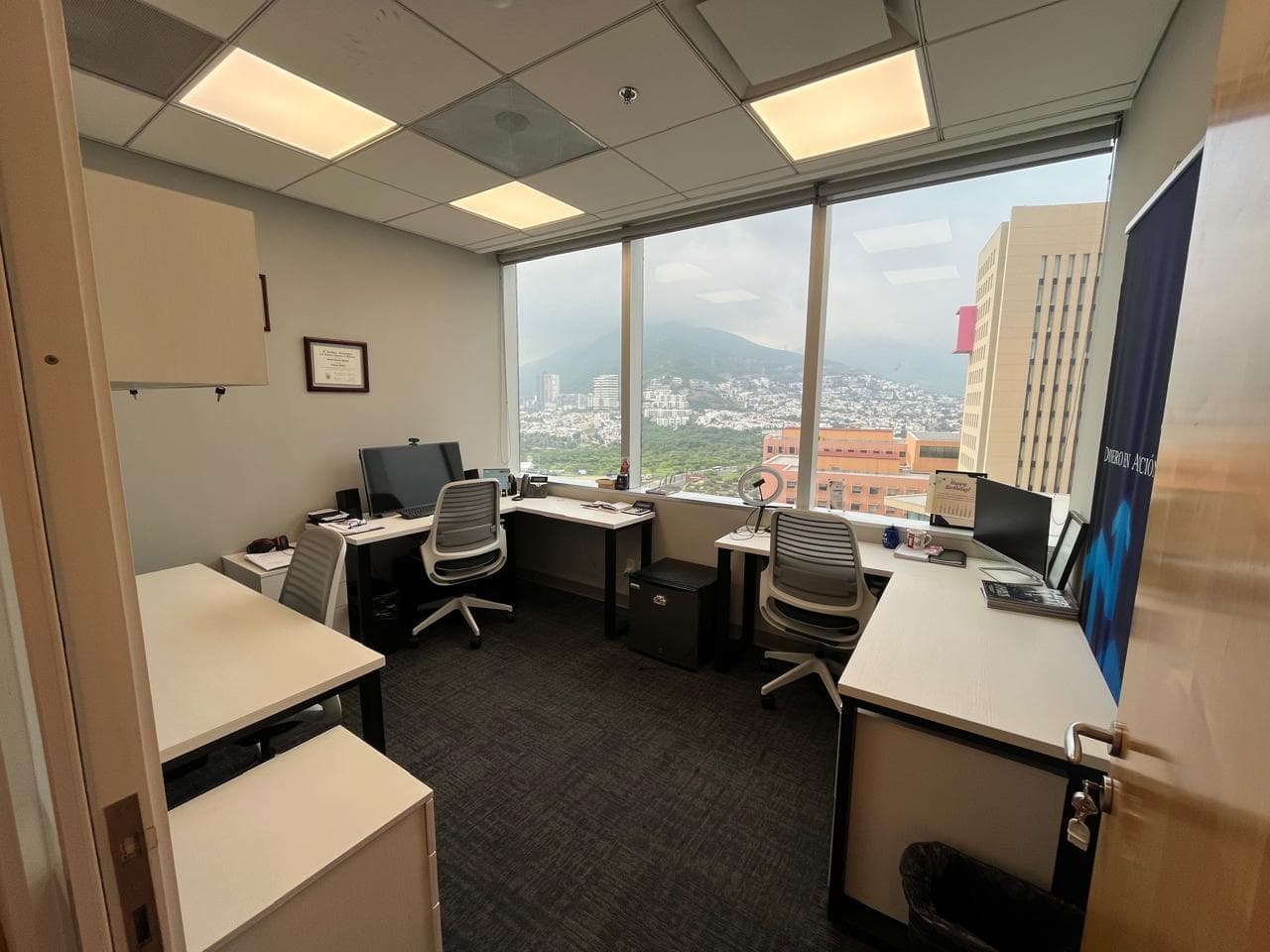 FULLY EQUIPPED AND FURNISHED OFFICE FOR RENT