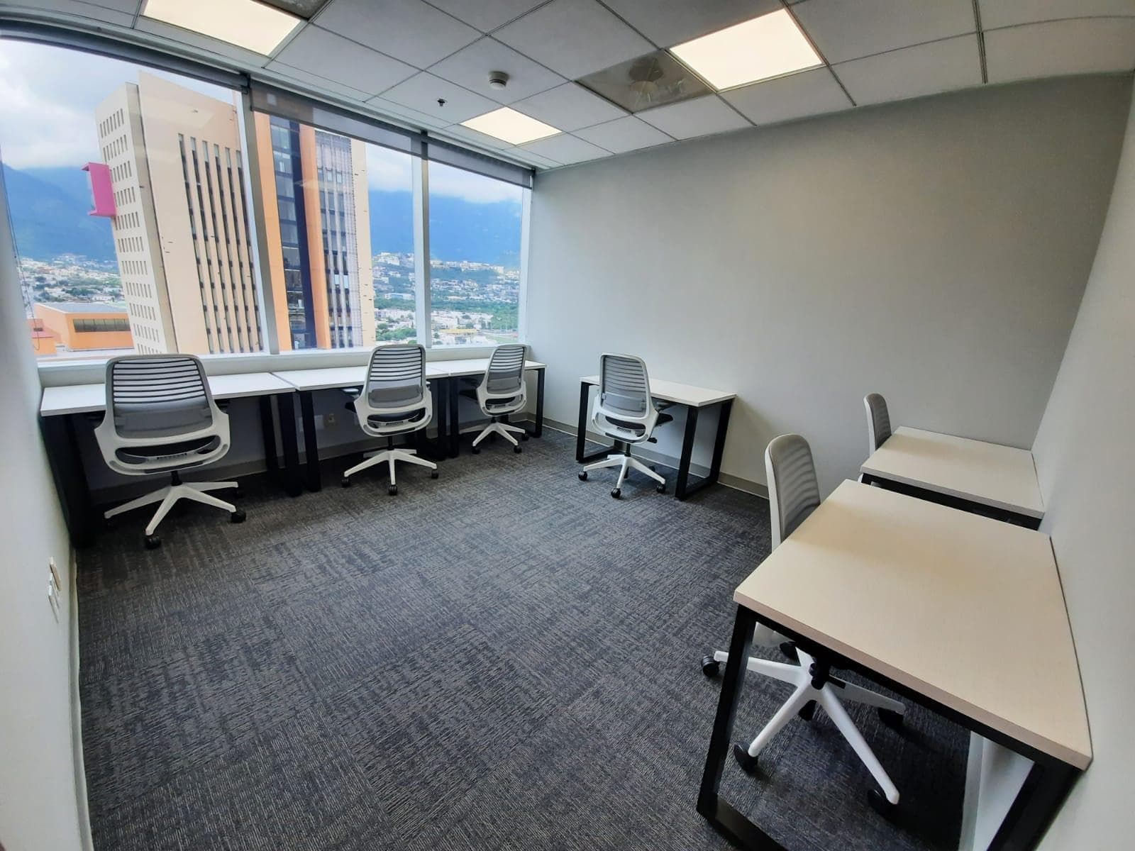 FULLY EQUIPPED OFFICE FOR RENT