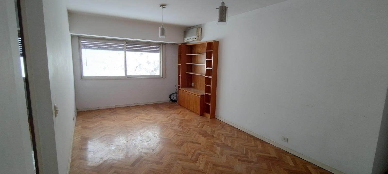Just a few meters from the subway and Metrobús!! Bright 2-room apartment with storage room