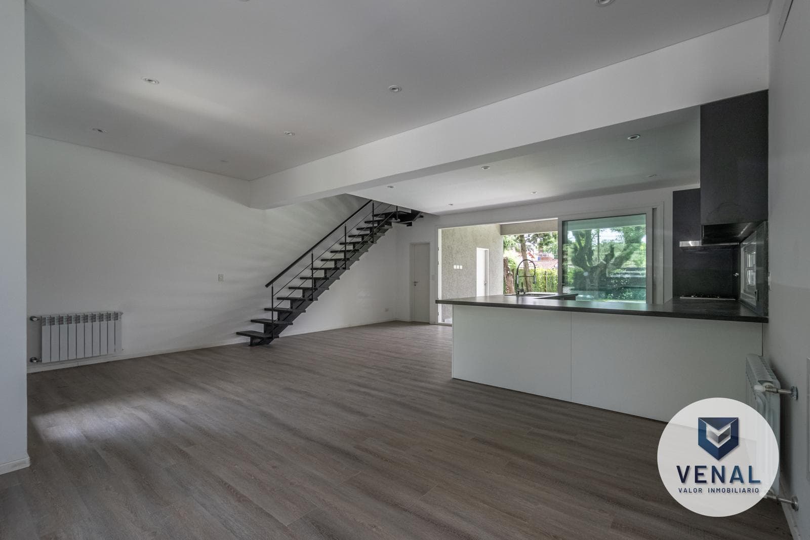 House for Sale in Tigre: 4-room, brand-new with a pool, Villa Elvira Gated Community, General Pacheco