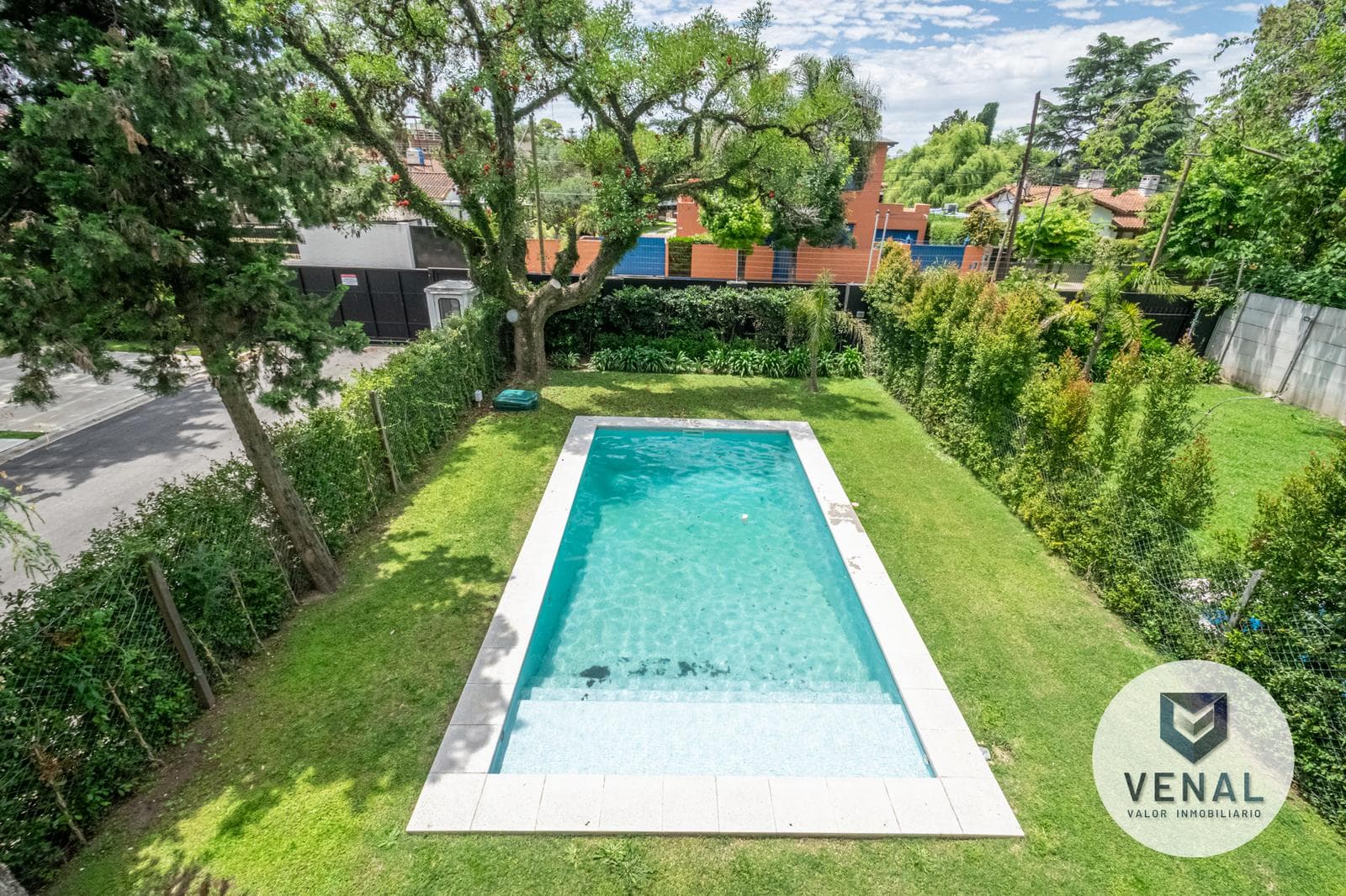 House for Sale in Tigre: 4-room, brand-new with a pool, Villa Elvira Gated Community, General Pacheco