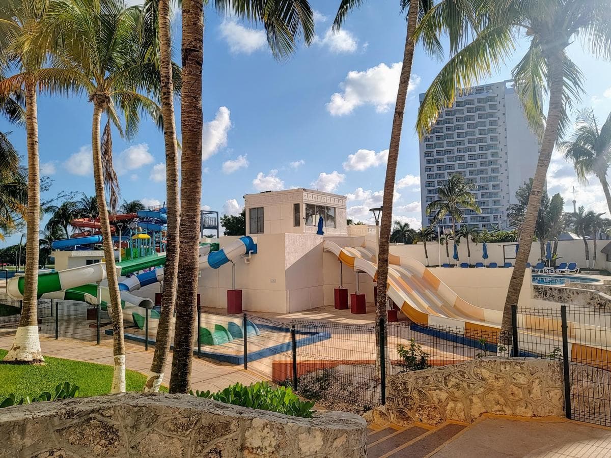 Oceanfront Apartment for Sale in Cancun's Hotel Zone
