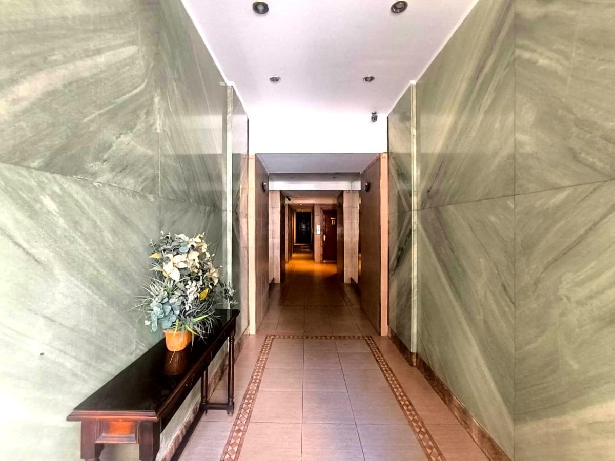 4-Bedroom Apartment, Barrio Norte, PERFECT FOR FLIPPING
