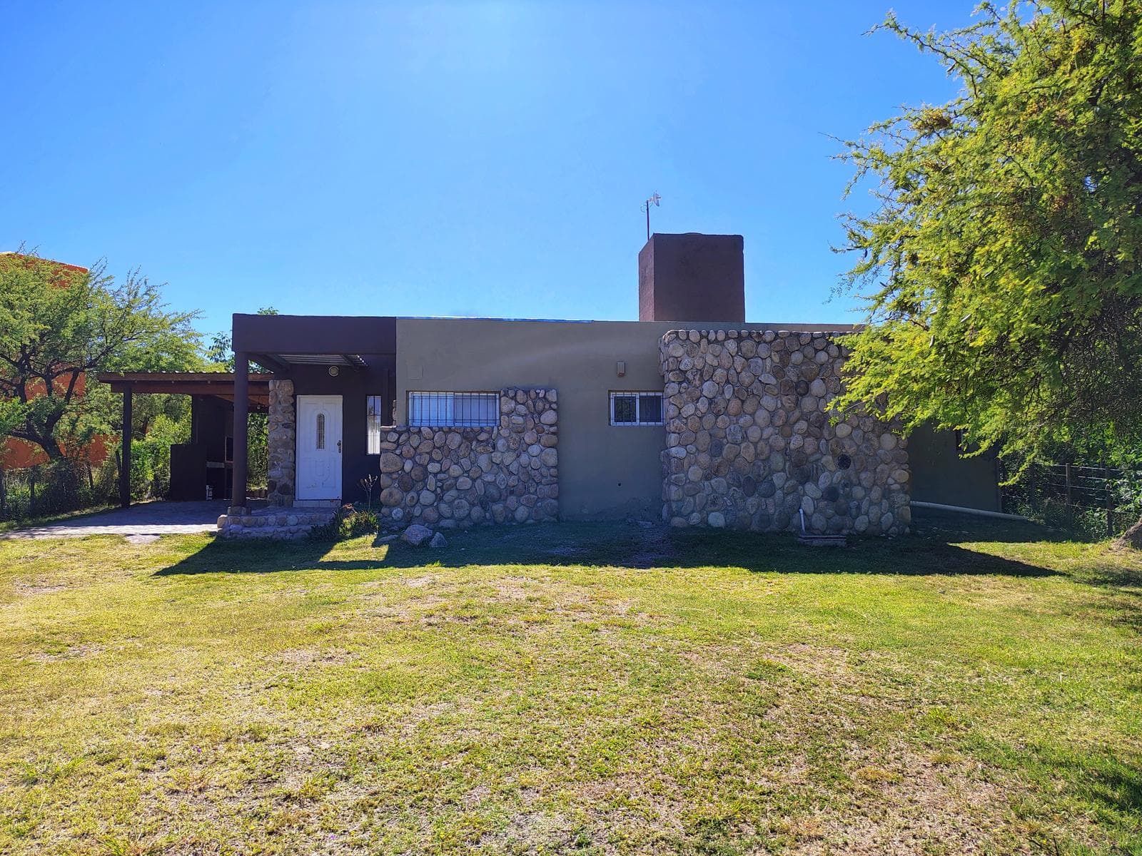 2-Bedroom House in Las Rabonas | El Tajamar Park | Deed