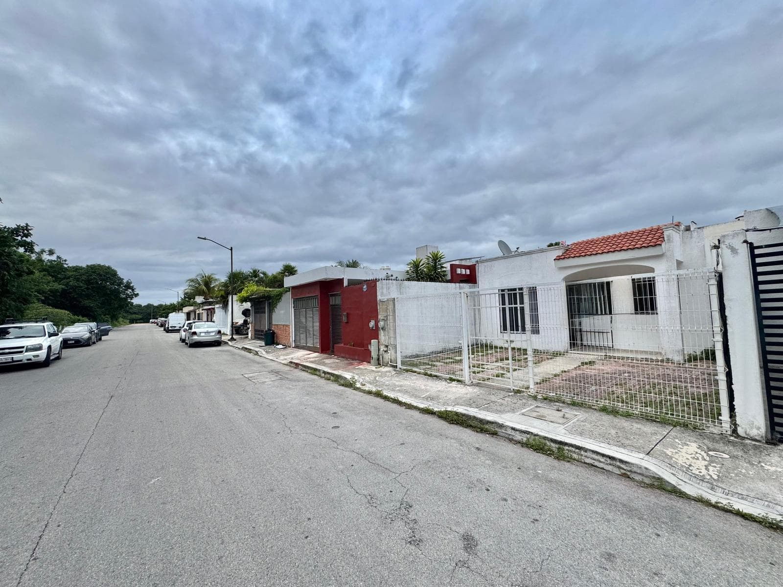 2-BEDROOM HOUSE IN THE SANTA FE SUBDIVISION