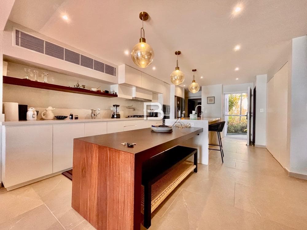 Isla Dorada: 3-Bedroom House for Rent