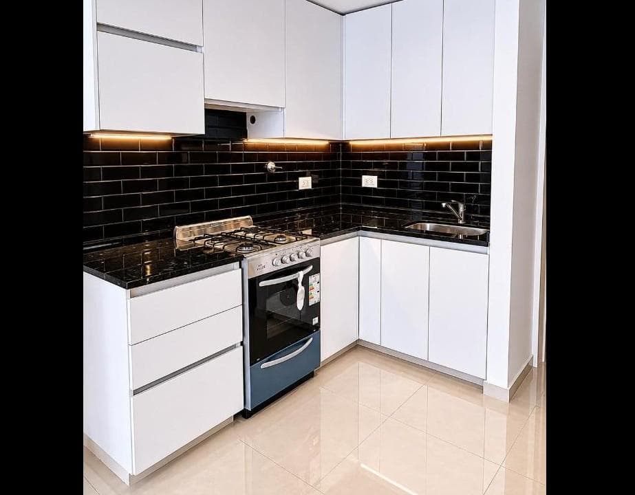 Apartment - Spacious studio apartment (eligible for a mortgage) with a balcony/terrace, on the first floor on the rear side of the building
