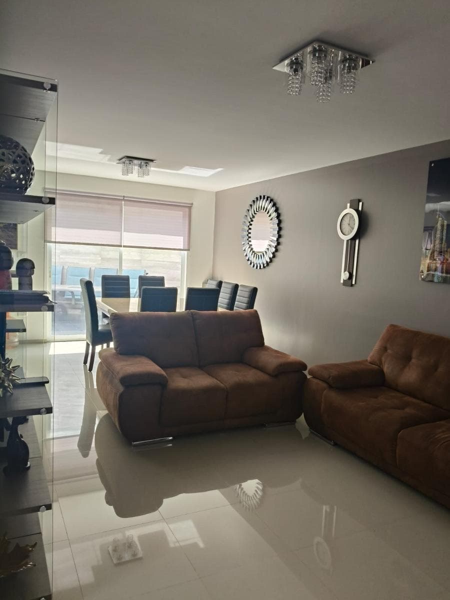 HOUSE FOR SALE ON PRIVADA SANTA BARBARA, INCLUDING A LOFT
