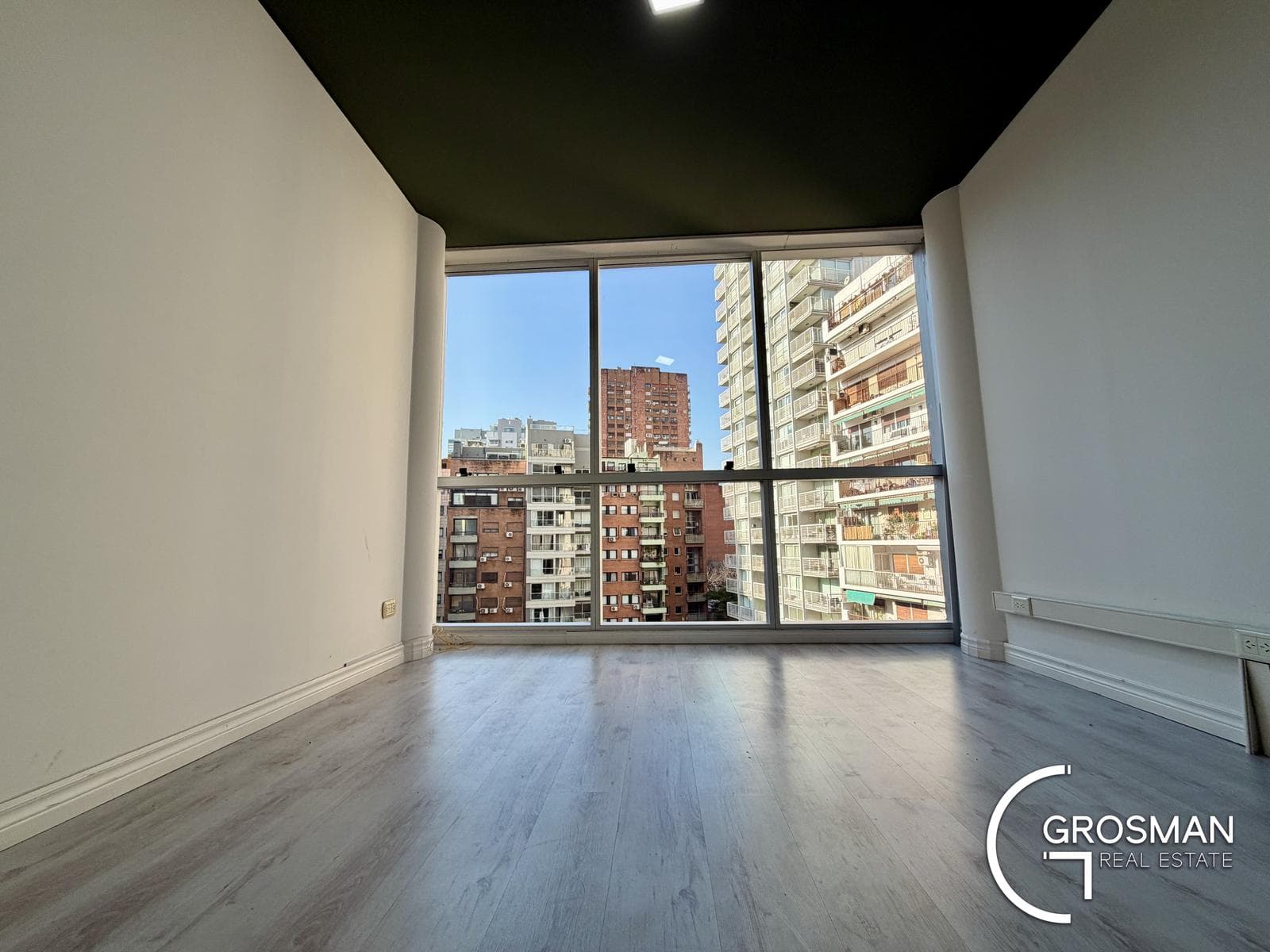 Premium Office Space for Rent in Las Cañitas - 24-Hour Security - Bright - Quiet - Open View