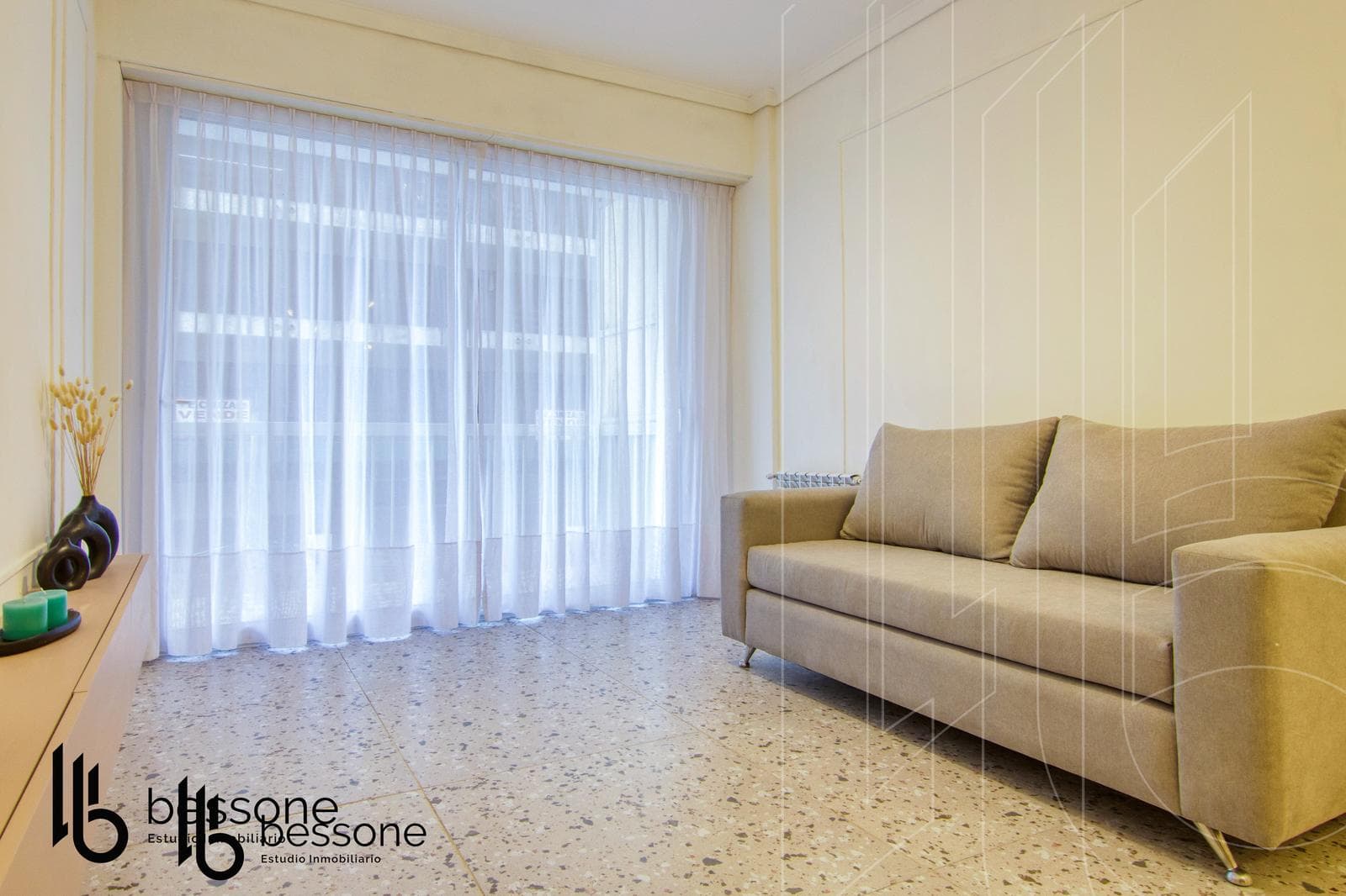 Apartment for Rent—Excellent Location