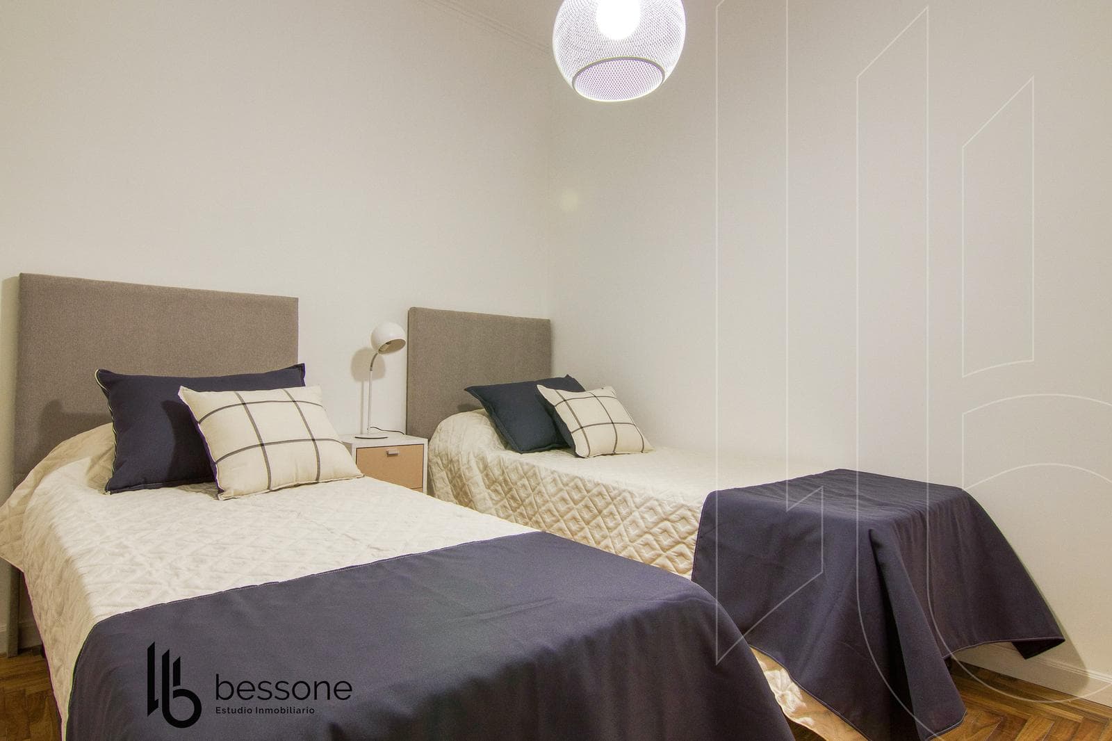 Apartment for Rent—Excellent Location