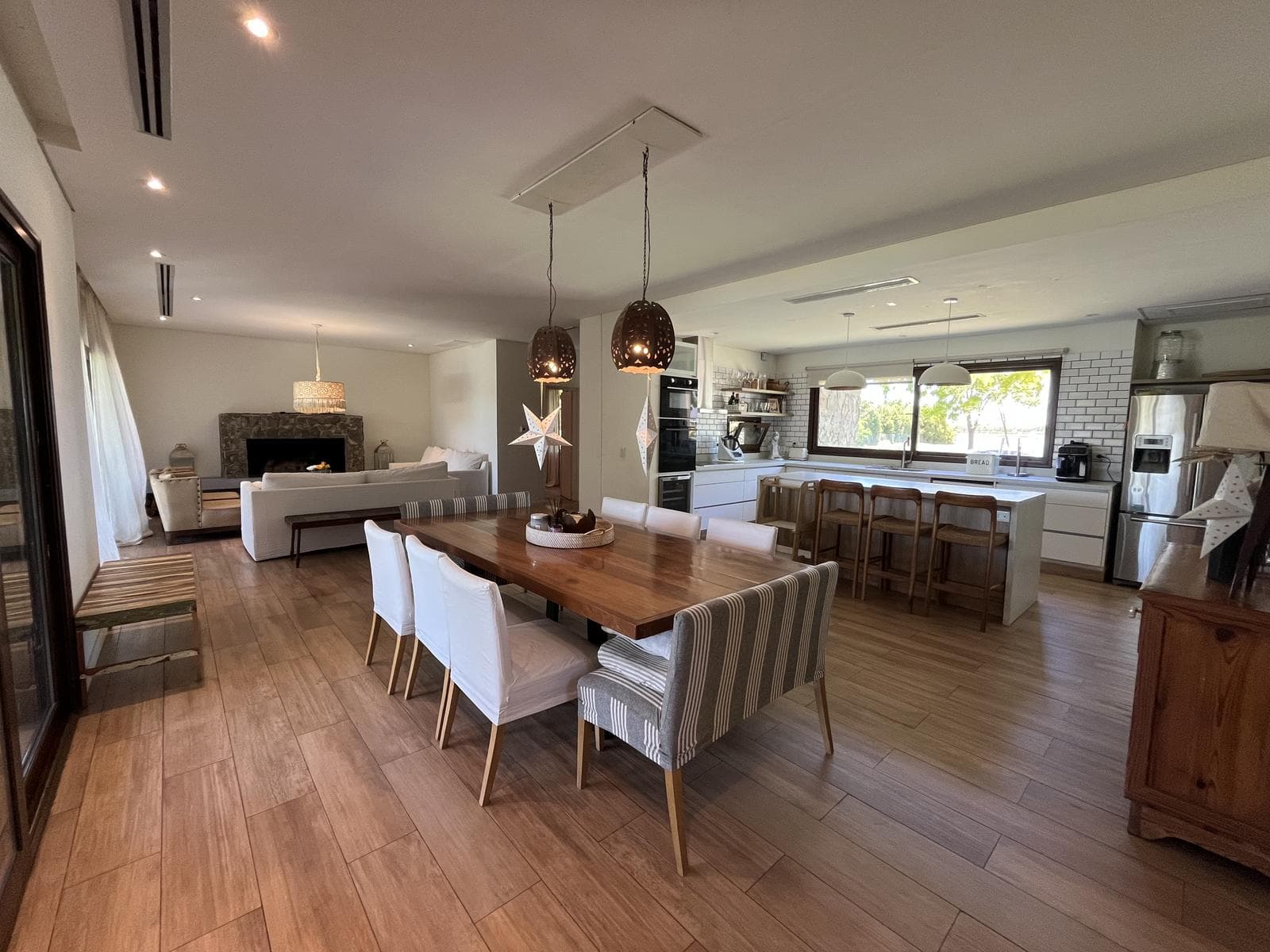 Modern 4-Bedroom House Office Playroom TV Room in La Laguna-Puertos del Lago-Marinas