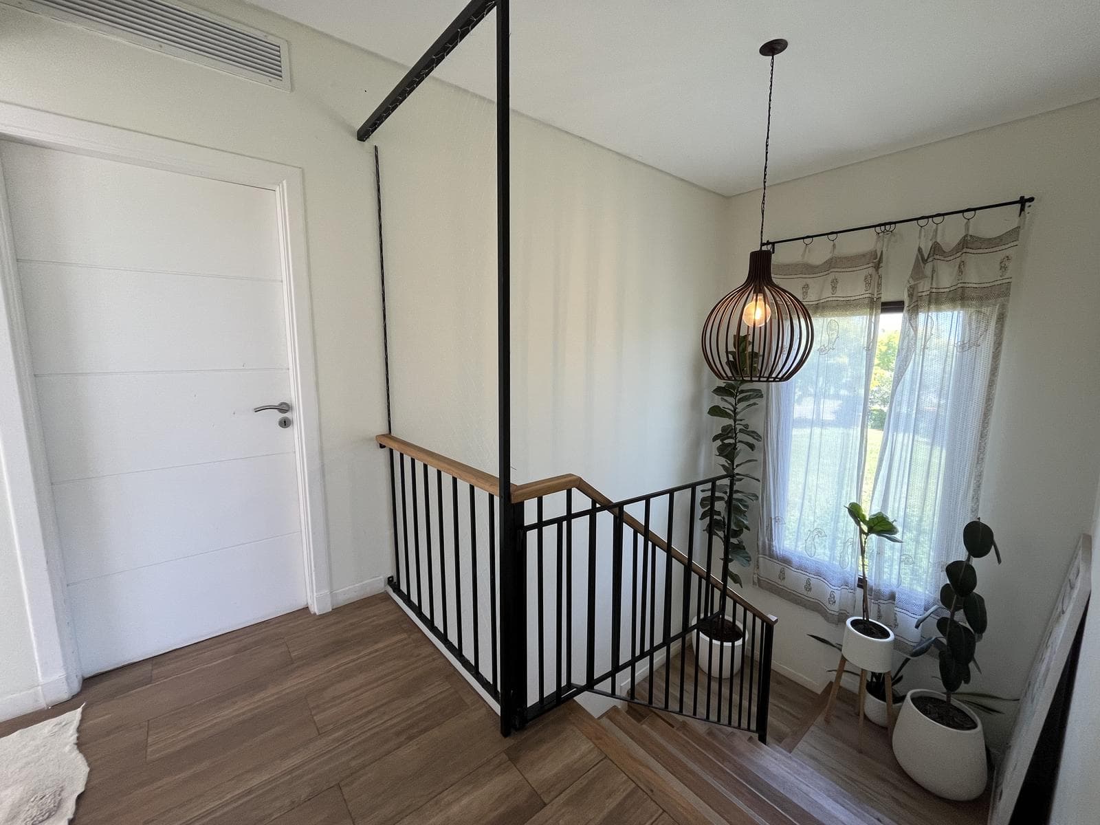 Modern 4-Bedroom House Office Playroom TV Room in La Laguna-Puertos del Lago-Marinas