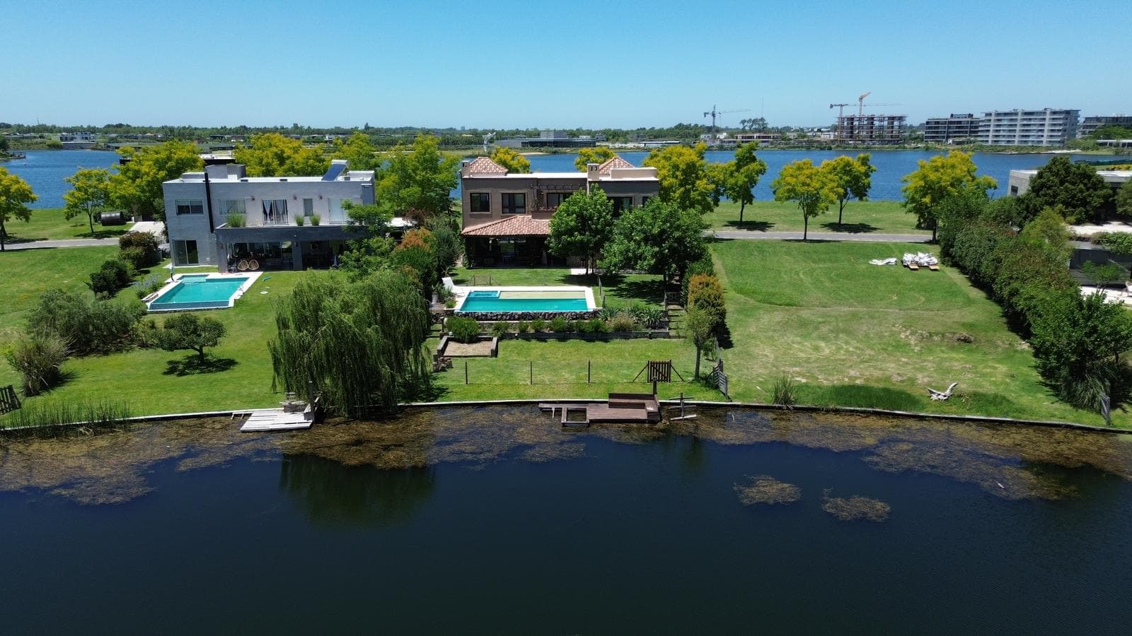 Modern 4-Bedroom House Office Playroom TV Room in La Laguna-Puertos del Lago-Marinas