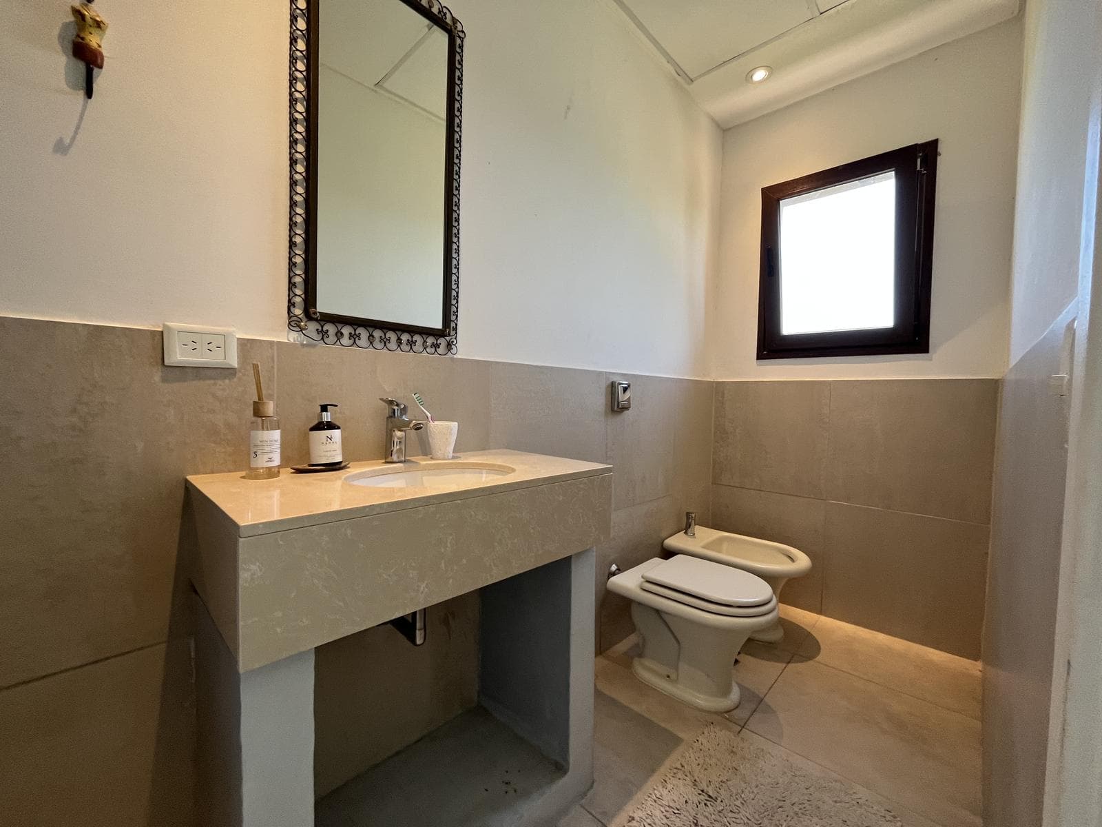 Modern 4-Bedroom House Office Playroom TV Room in La Laguna-Puertos del Lago-Marinas