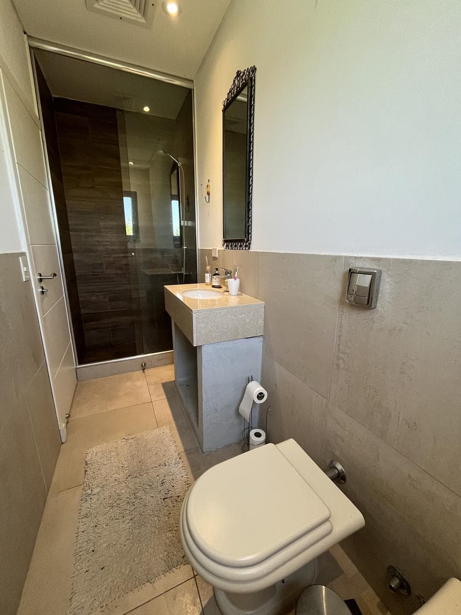 Modern 4-Bedroom House Office Playroom TV Room in La Laguna-Puertos del Lago-Marinas