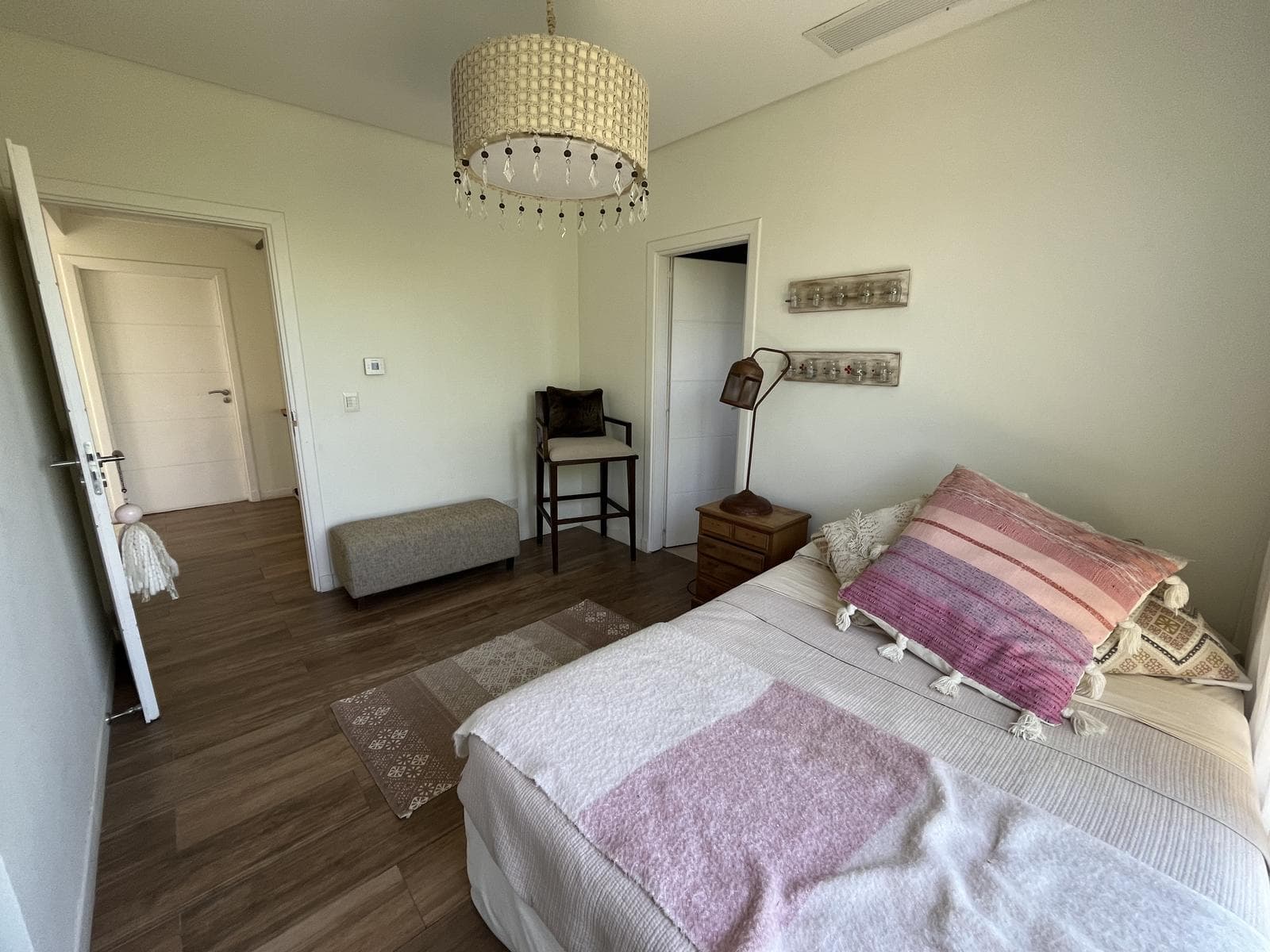 Modern 4-Bedroom House Office Playroom TV Room in La Laguna-Puertos del Lago-Marinas