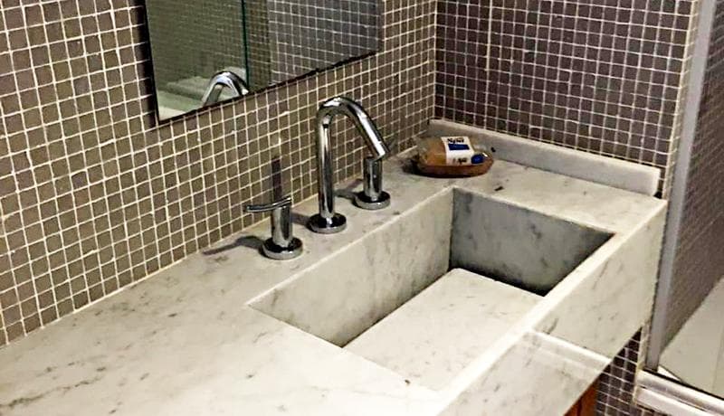 For Sale with Rental Income: 2-Bedroom Apartment with Private Terrace and Parking Space in Palermo Hollywood. QUALIFIES FOR MORTGAGE