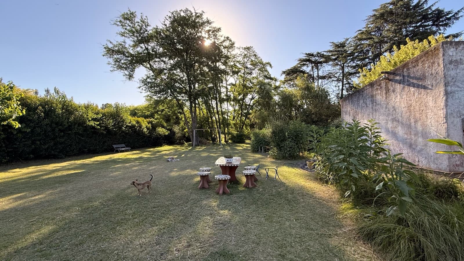 A truly special piece of land is for sale—suitable for subdivision into 4 lots—ideal for investors looking to make their dreams come true!
