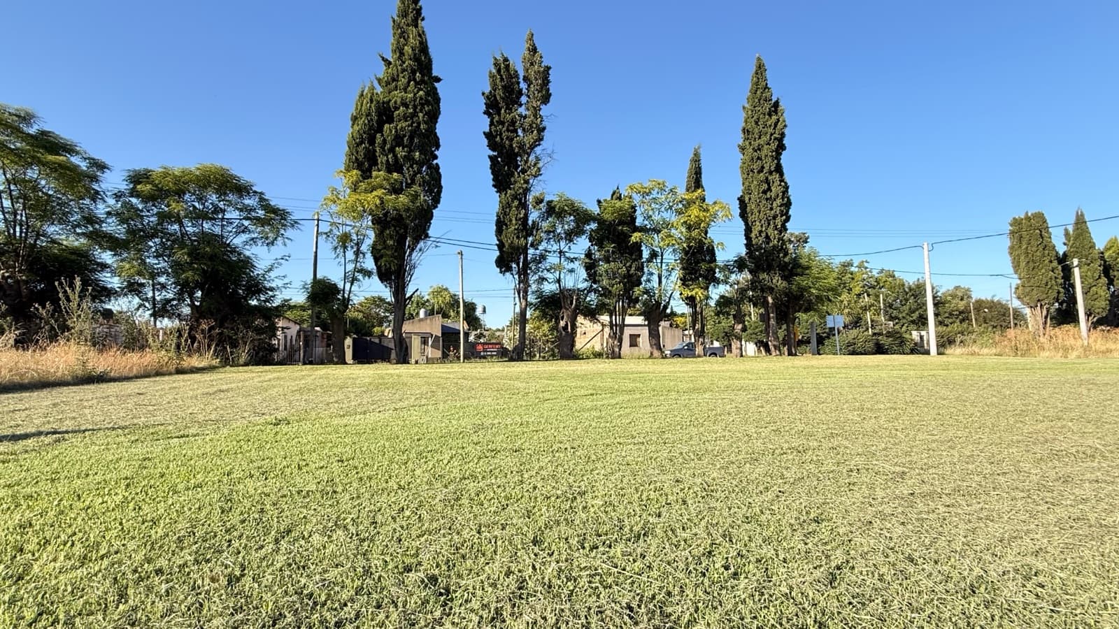 It's the perfect place to build the home you've always dreamed of! Los Prados Neighborhood