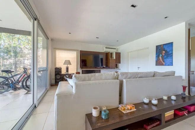 HOUSE FOR SALE NEAR THE GOLF COURSE, SAN ISIDRO LABRADOR NEIGHBORHOOD, VILLANUEVA, TIGRE