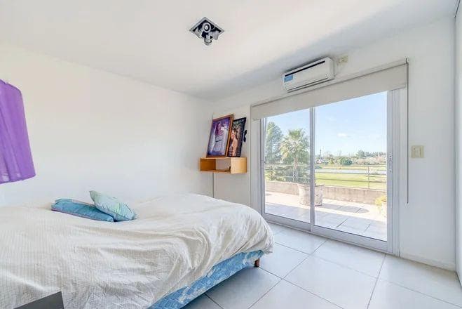 HOUSE FOR SALE NEAR THE GOLF COURSE, SAN ISIDRO LABRADOR NEIGHBORHOOD, VILLANUEVA, TIGRE