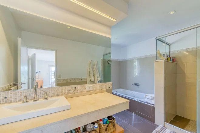 HOUSE FOR SALE NEAR THE GOLF COURSE, SAN ISIDRO LABRADOR NEIGHBORHOOD, VILLANUEVA, TIGRE