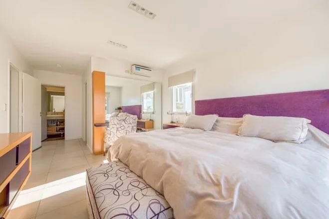 HOUSE FOR SALE NEAR THE GOLF COURSE, SAN ISIDRO LABRADOR NEIGHBORHOOD, VILLANUEVA, TIGRE