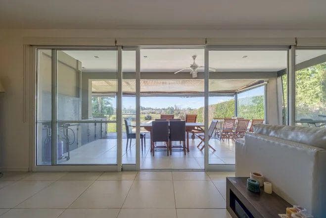 HOUSE FOR SALE NEAR THE GOLF COURSE, SAN ISIDRO LABRADOR NEIGHBORHOOD, VILLANUEVA, TIGRE