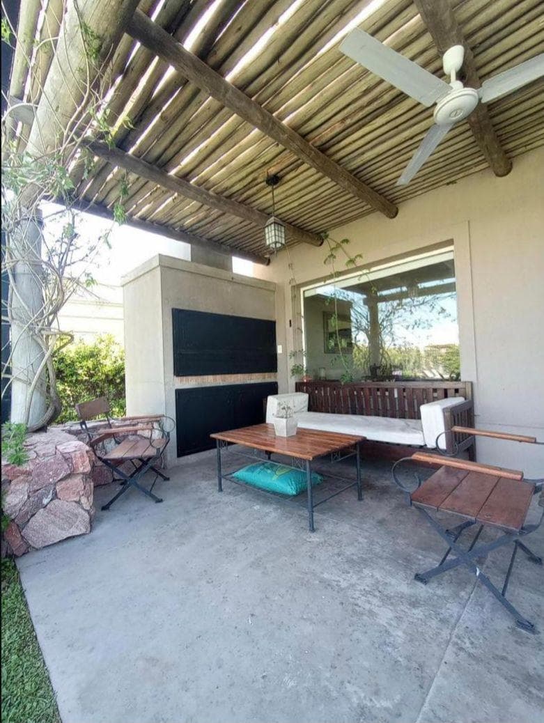 Vacation Rental in El Cantón - North