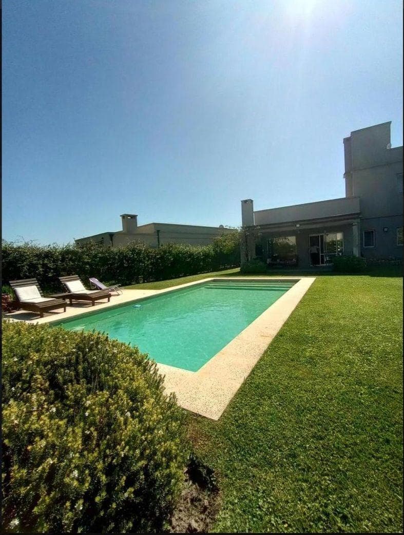Vacation Rental in El Cantón - North