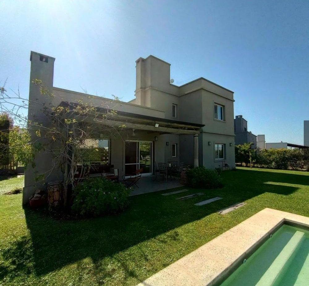Vacation Rental in El Cantón - North