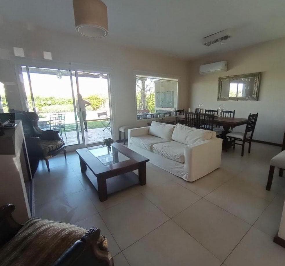 Vacation Rental in El Cantón - North