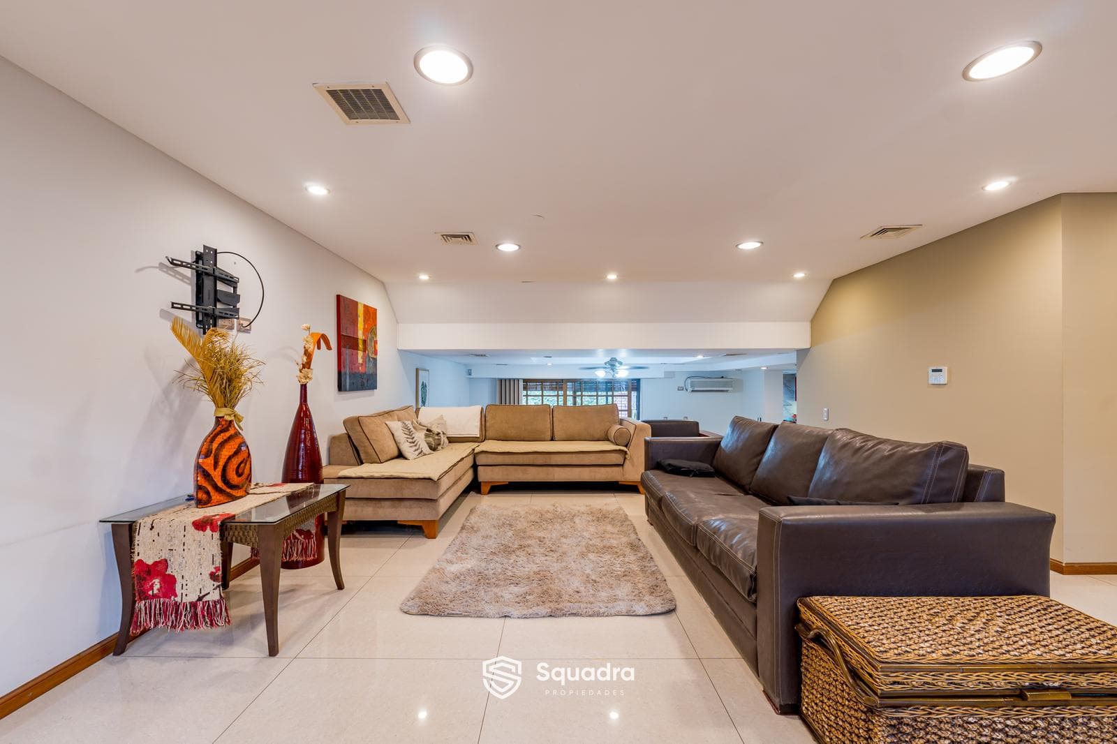 FOR SALE | TRADE - House with 3 bedrooms, a multipurpose room, and a double garage. Arroyito, Rosario - QUALIFIES FOR A MORTGAGE.