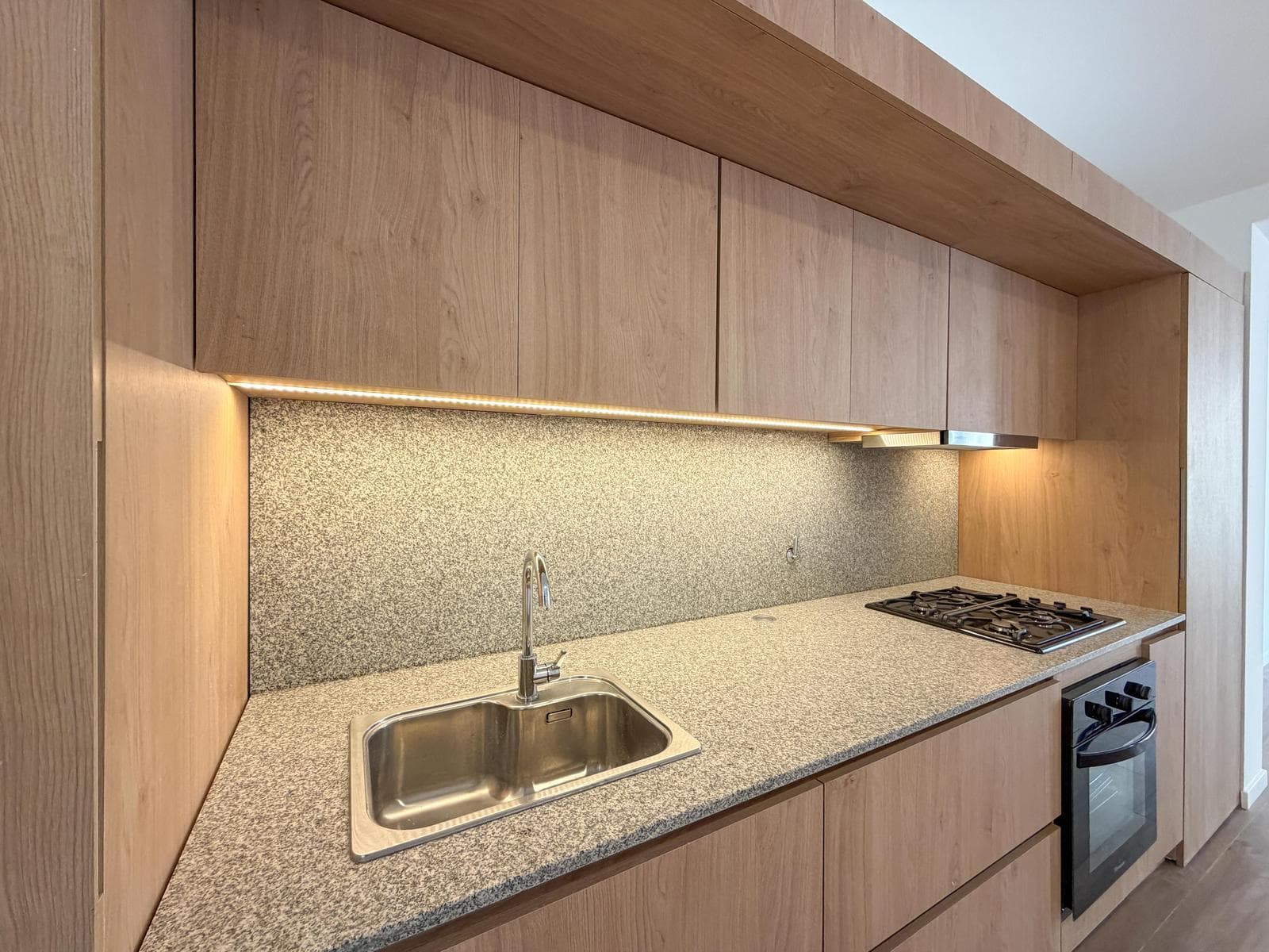 2-bedroom row house with a multipurpose room, yard, and terrace in Pichincha