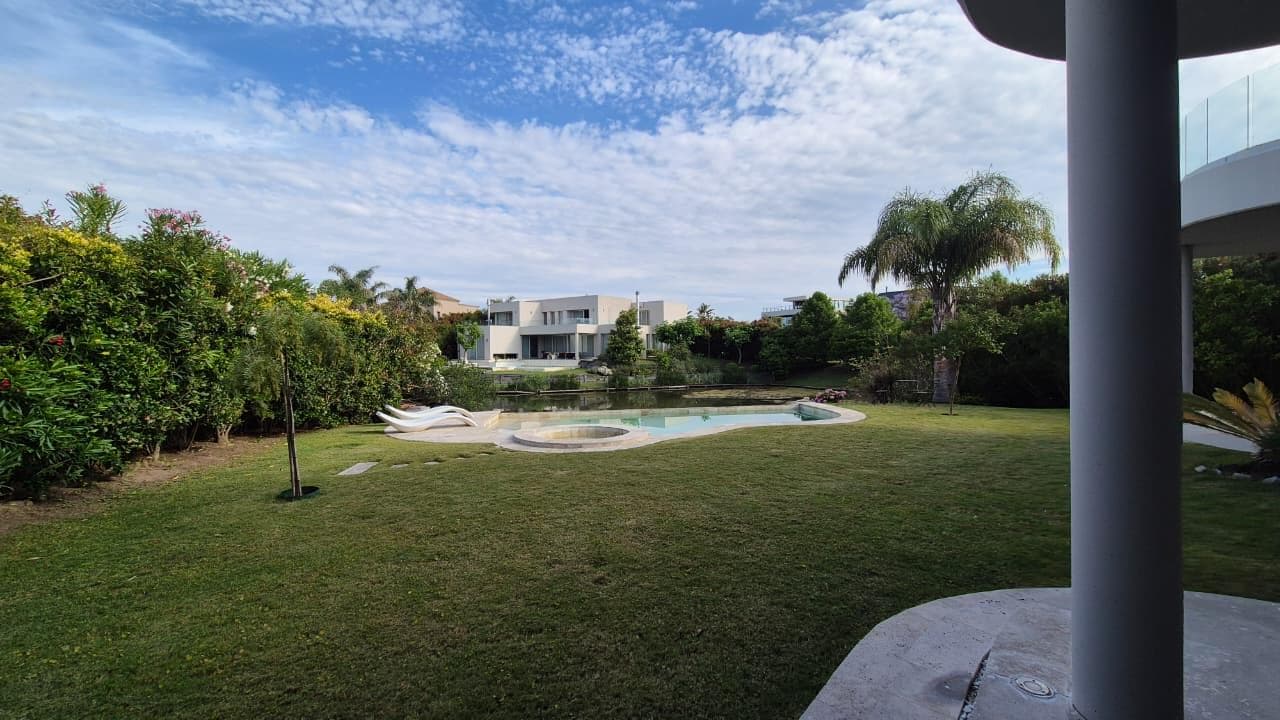 Large Lakefront Home for Sale in El Golf - Nordelta