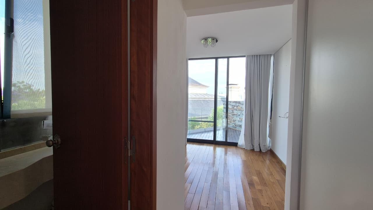 Large Lakefront Home for Sale in El Golf - Nordelta