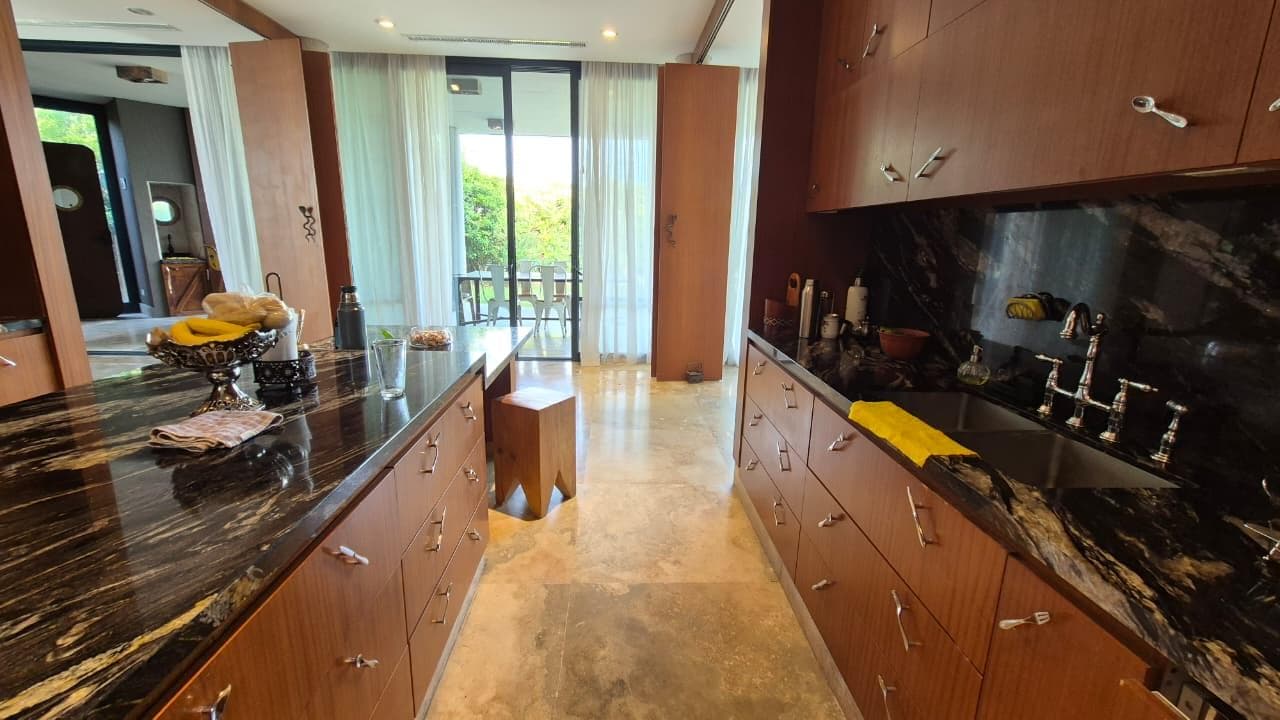 Large Lakefront Home for Sale in El Golf - Nordelta