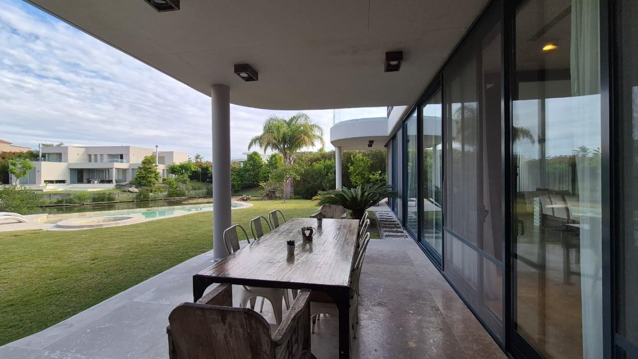 Large Lakefront Home for Sale in El Golf - Nordelta