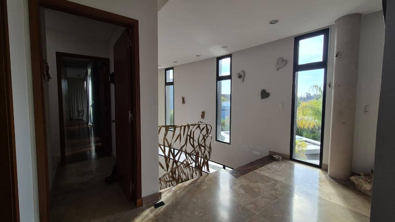 Large Lakefront Home for Sale in El Golf - Nordelta