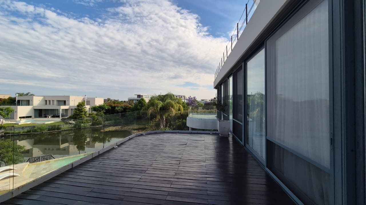 Large Lakefront Home for Sale in El Golf - Nordelta