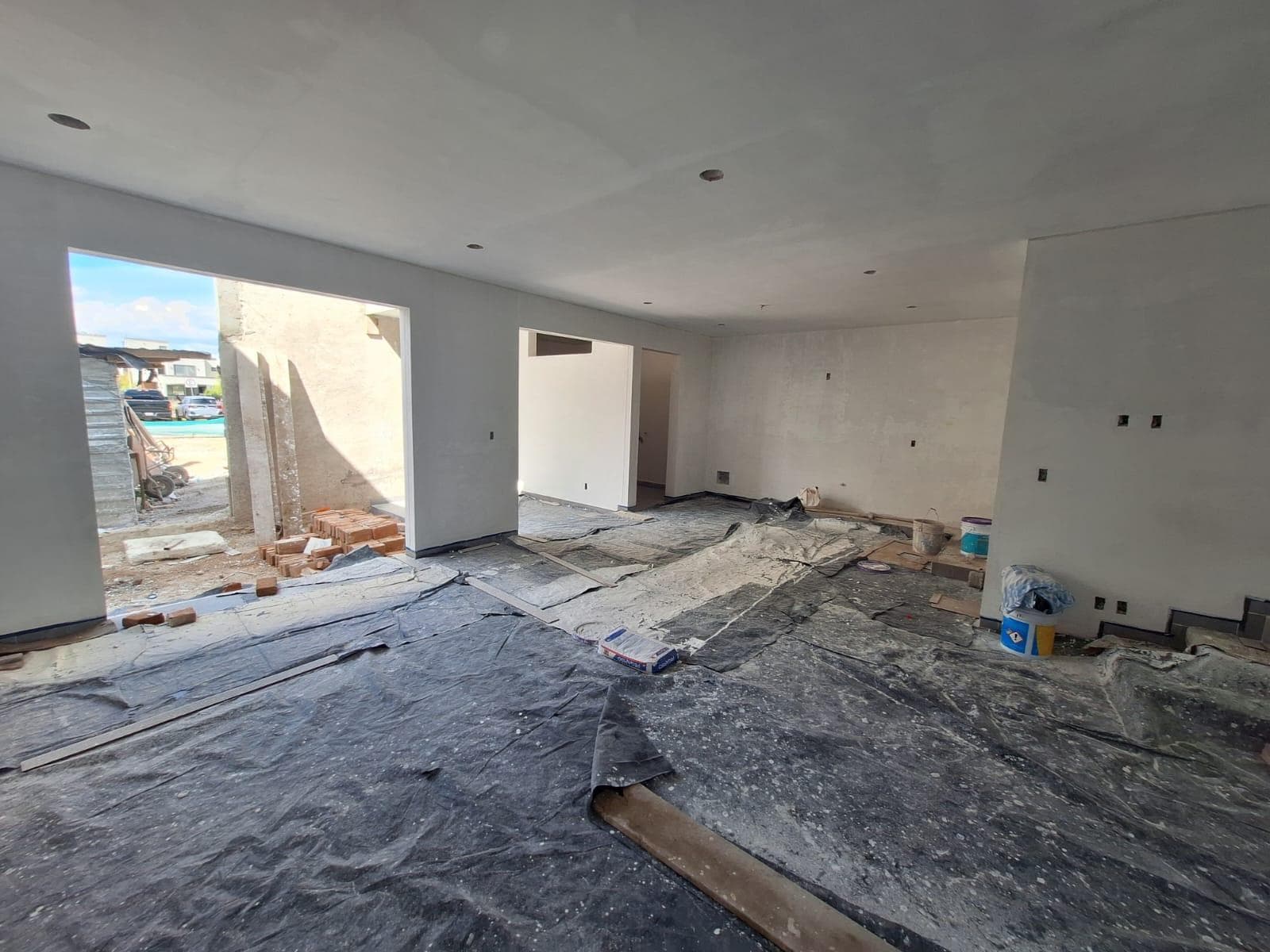 Casa en Preventa en Sierra Nogal III con 4 Recámaras con baño, Terraza y Jardín Trasero